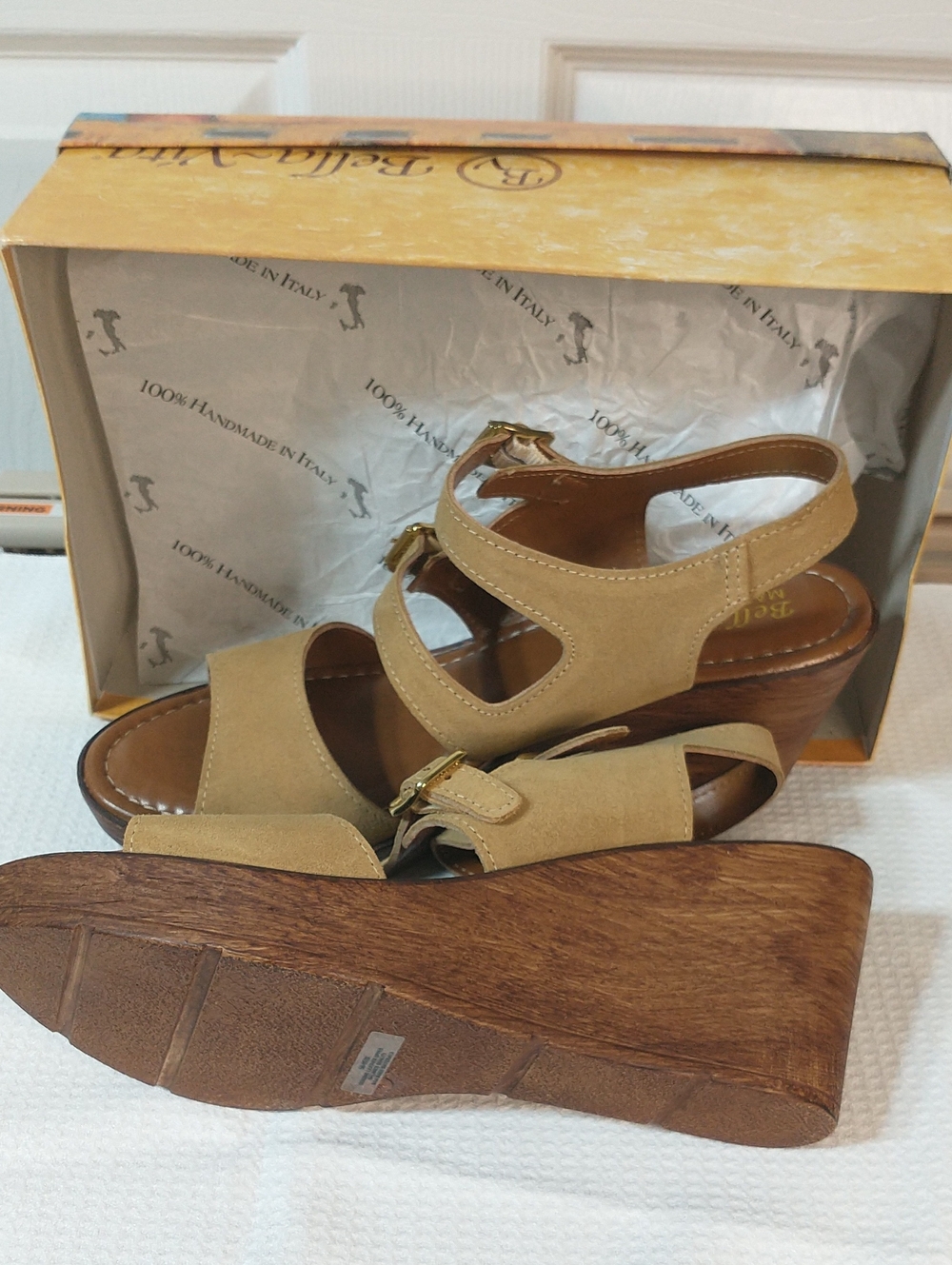 NWOT Bella Vita Size 9.5 Italian Made Suede Tan Wedge Sandals with Buckle.